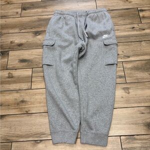 Nike Light Grey Cuffed Cargo Sweatpants Joggers Size XL 27 Inch Inseam